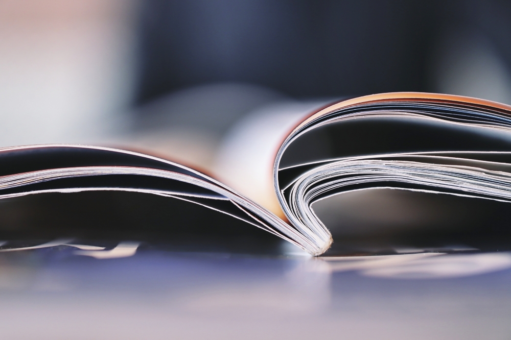 豪華なカタログ、フランチャイズ加盟料などの広告宣伝費を削減